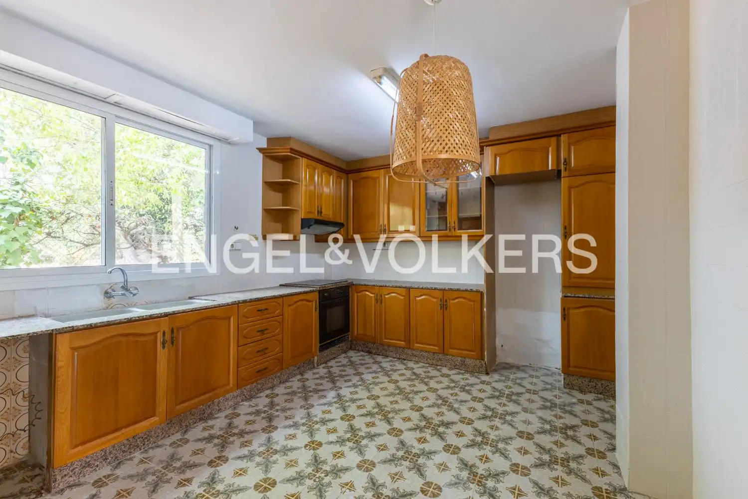 Cocina de Casa o chalet en venta en Paterna con Calefacción, Jardín privado y Terraza