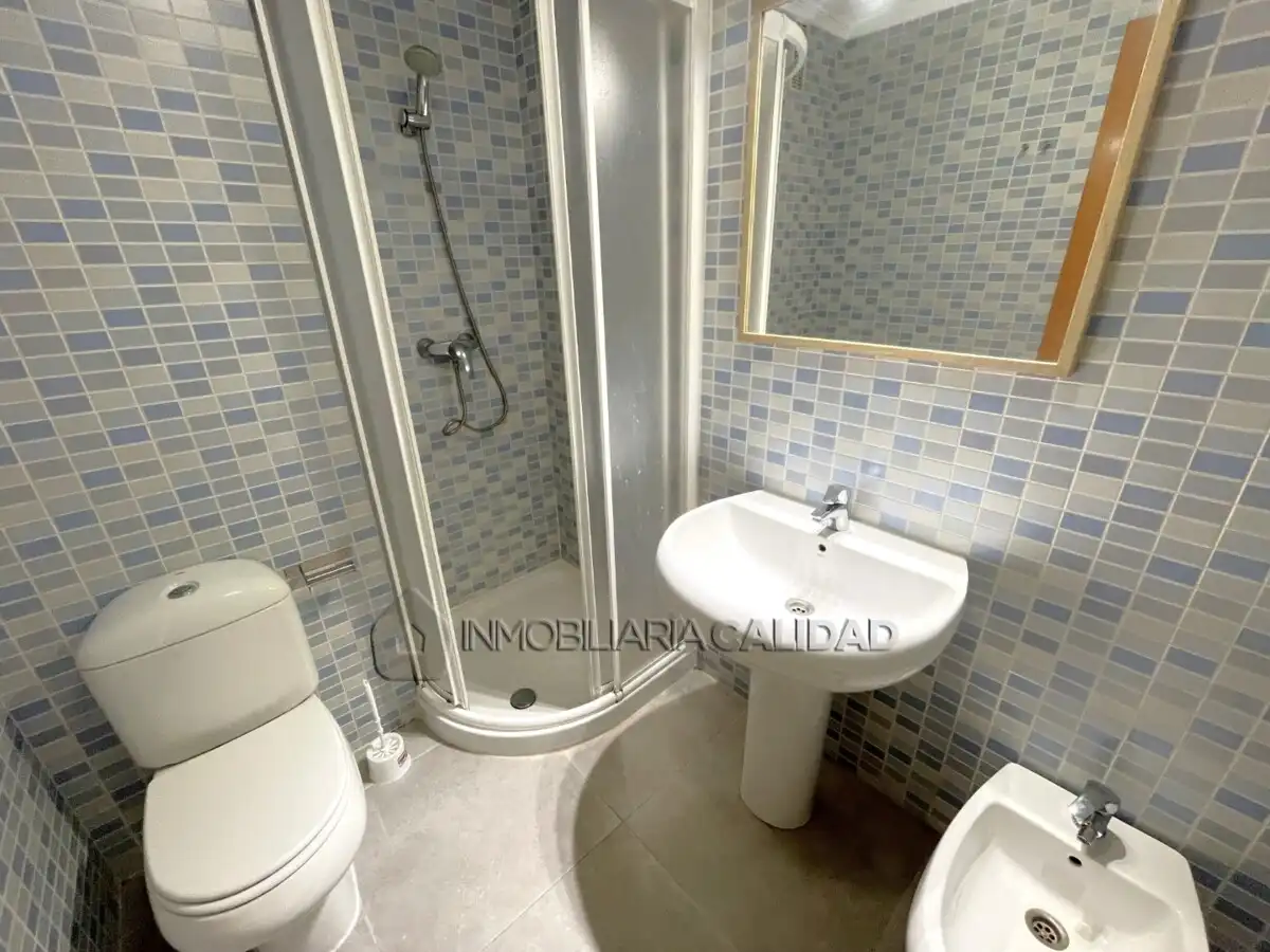 Bathroom of Flat for rent in Burgos  with Heating, Terrace and Storage room