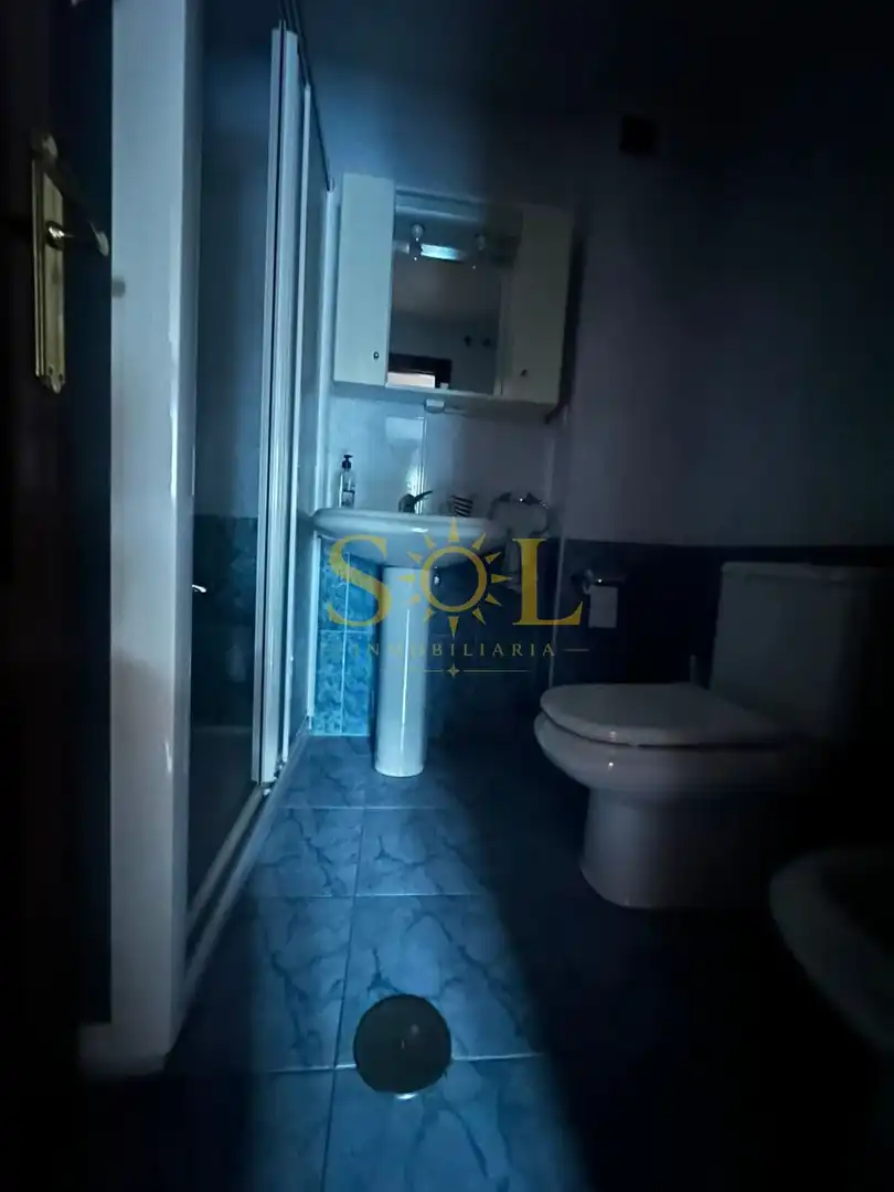 Baño de Piso en venta en La Pola de Gordón  con Calefacción, Parquet y Amueblado