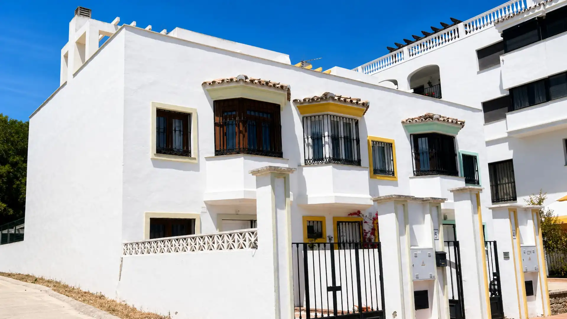 Exterior view of Detached homes for sale in Manilva  with Air Conditioner, Private garden and Terrace