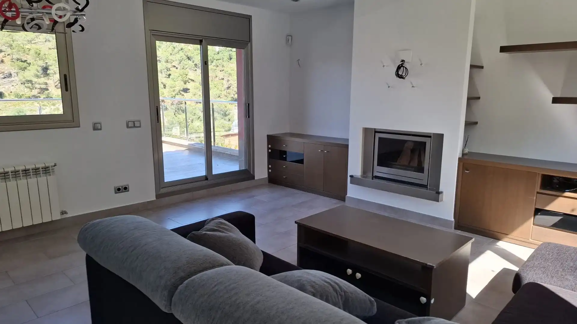 Sala de estar de Casa o chalet en venta en Vallirana con Aire acondicionado, Calefacción y Terraza