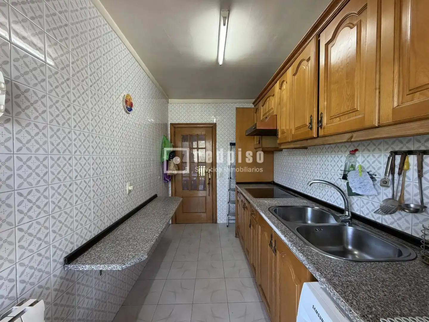 Kitchen of Flat for sale in Madrid
