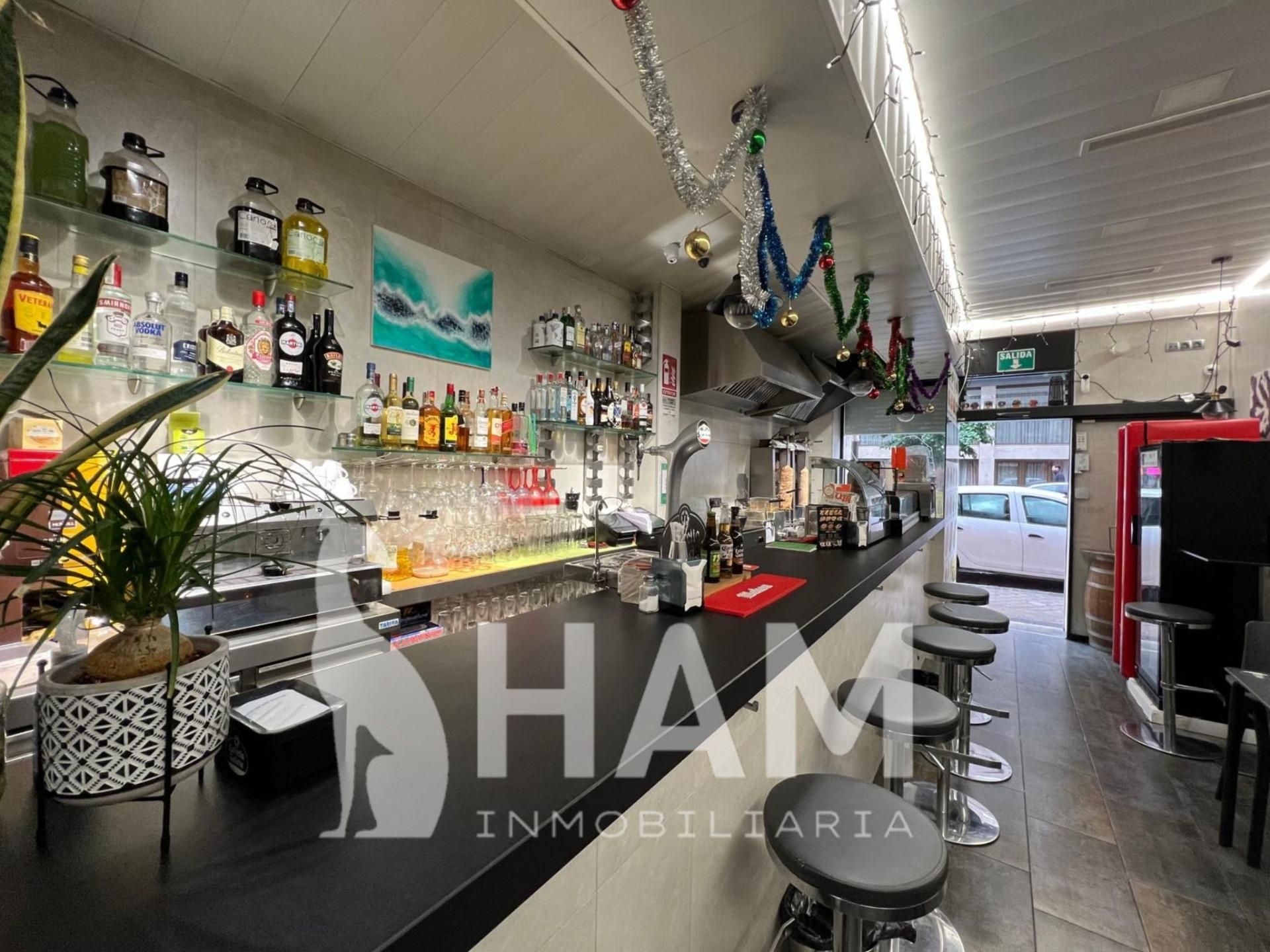 Local de lloguer en  Madrid Capital amb Moblat