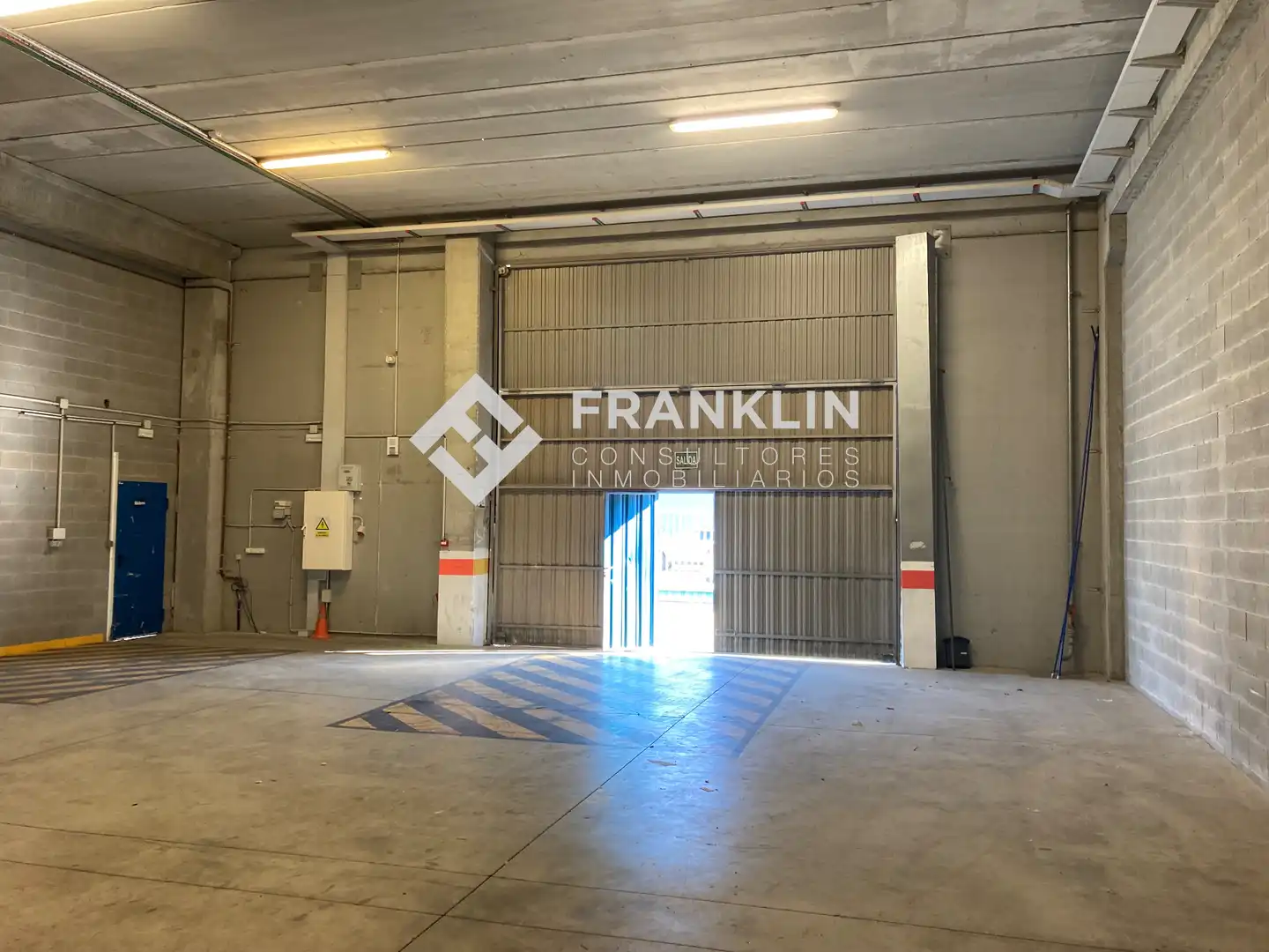Industrial building to rent in Carrer del Comerç, imagen 5