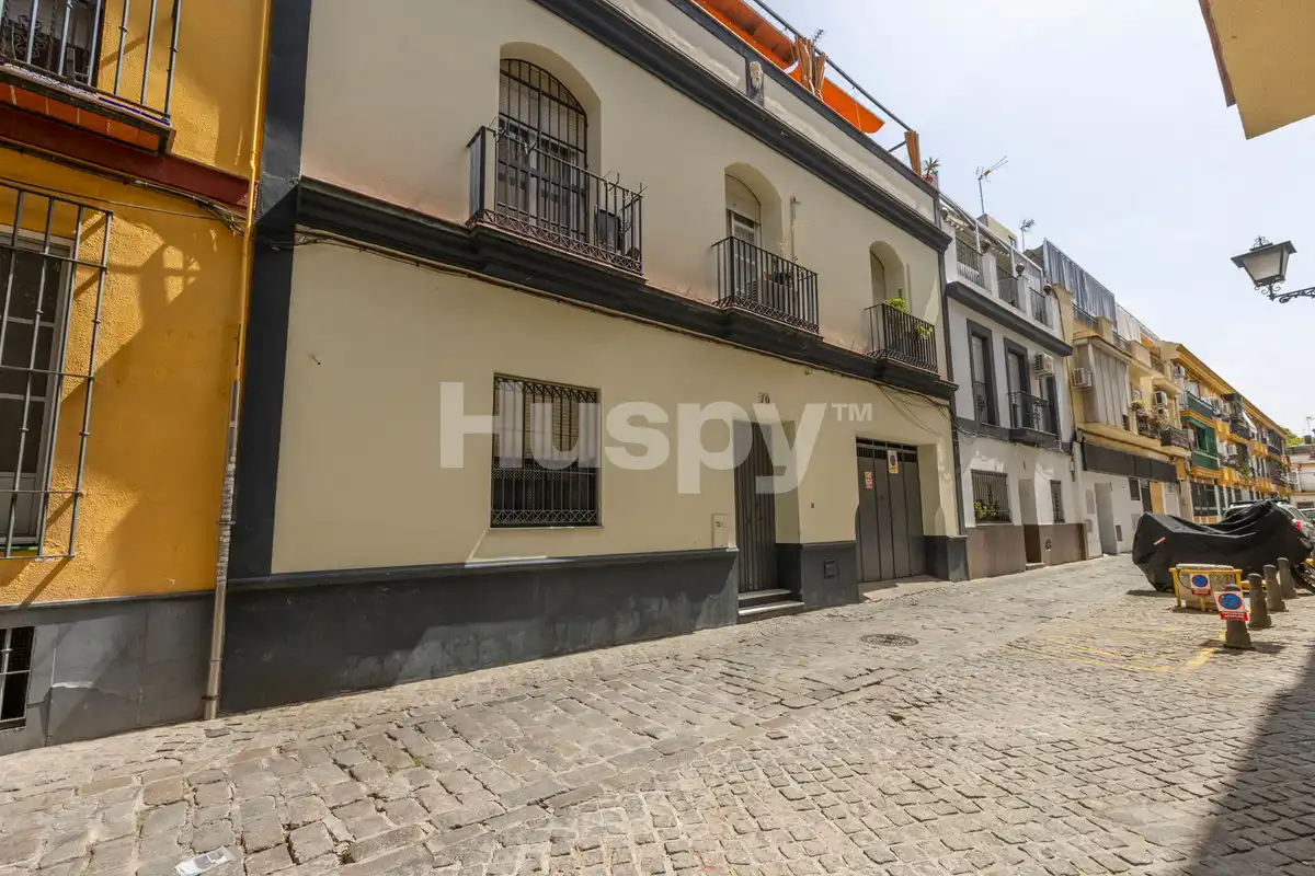 Vista exterior de Pis en venda en Sevilla amb Aire condicionat, Calefacció i Moblat