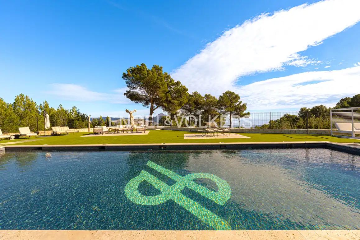 Swimming pool of Houses for sale in El Castell de Guadalest  with Private garden, Swimming Pool and Jacuzzi