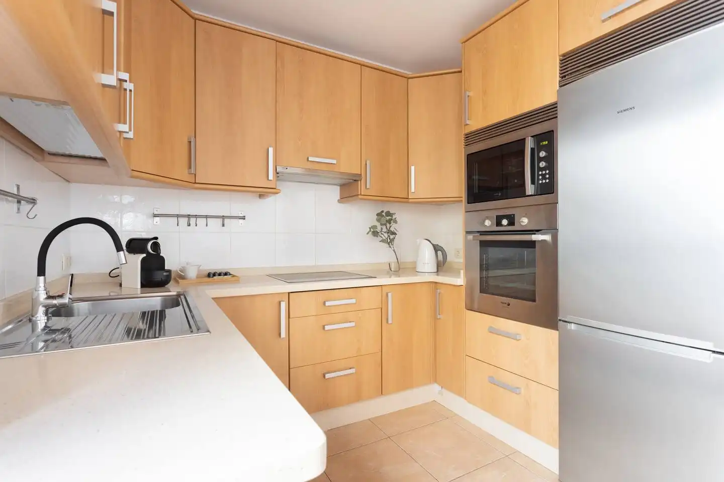Cocina de Piso de alquiler en Granadilla de Abona con Terraza, Piscina y Amueblado