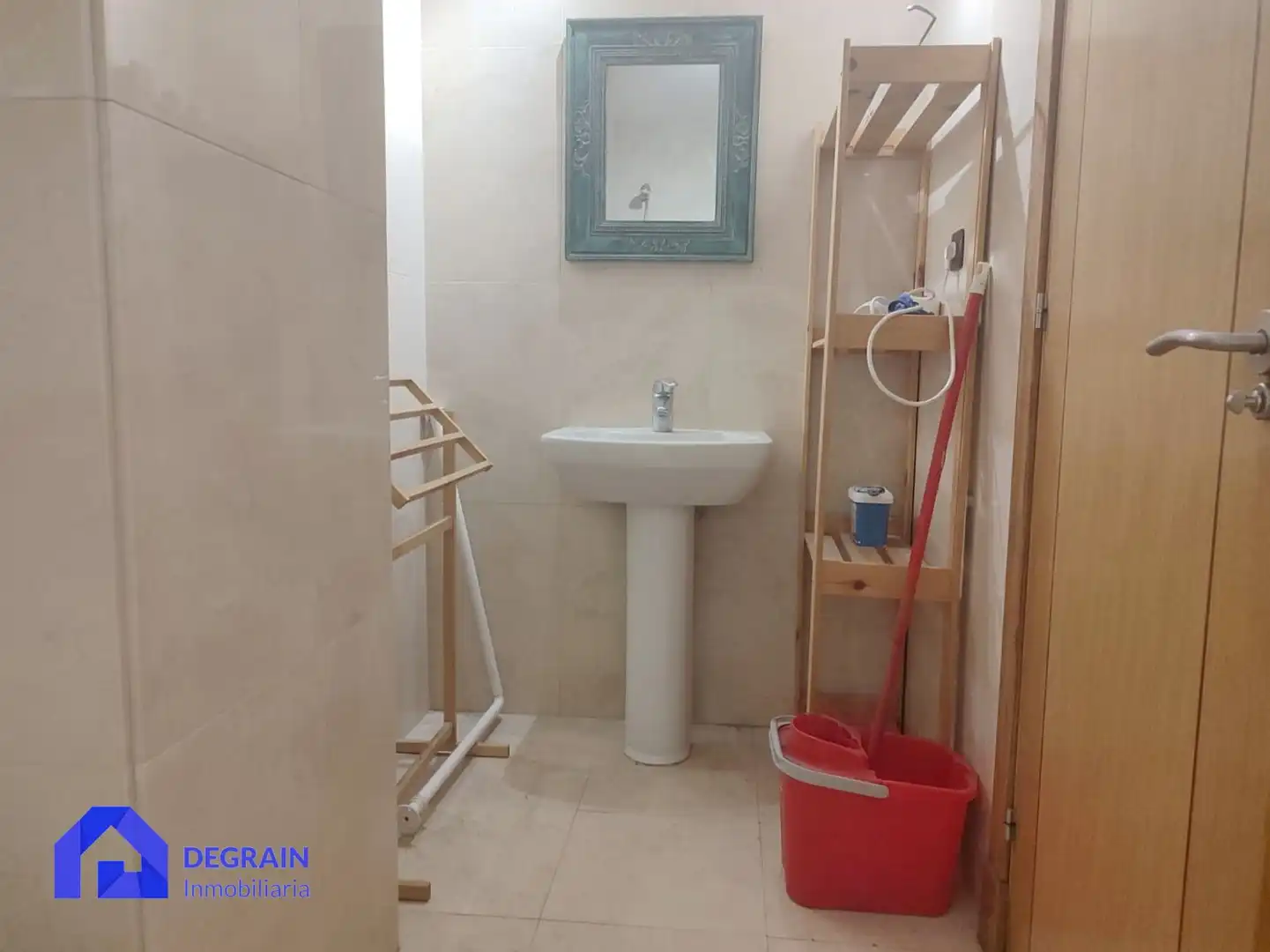 Bany de Pis en venda en Oviedo 