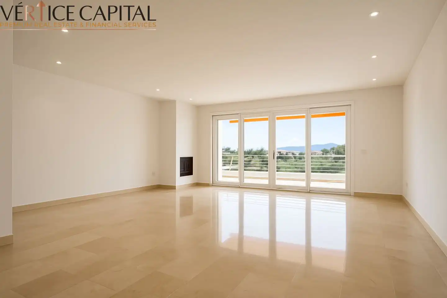 Sala de estar de Piso en venta en Benalmádena con Aire acondicionado, Terraza y Alarma