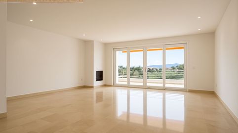 Foto 2 de Piso en venta en Ronda del Golf Este, Nueva Torrequebrada, Benalmádena