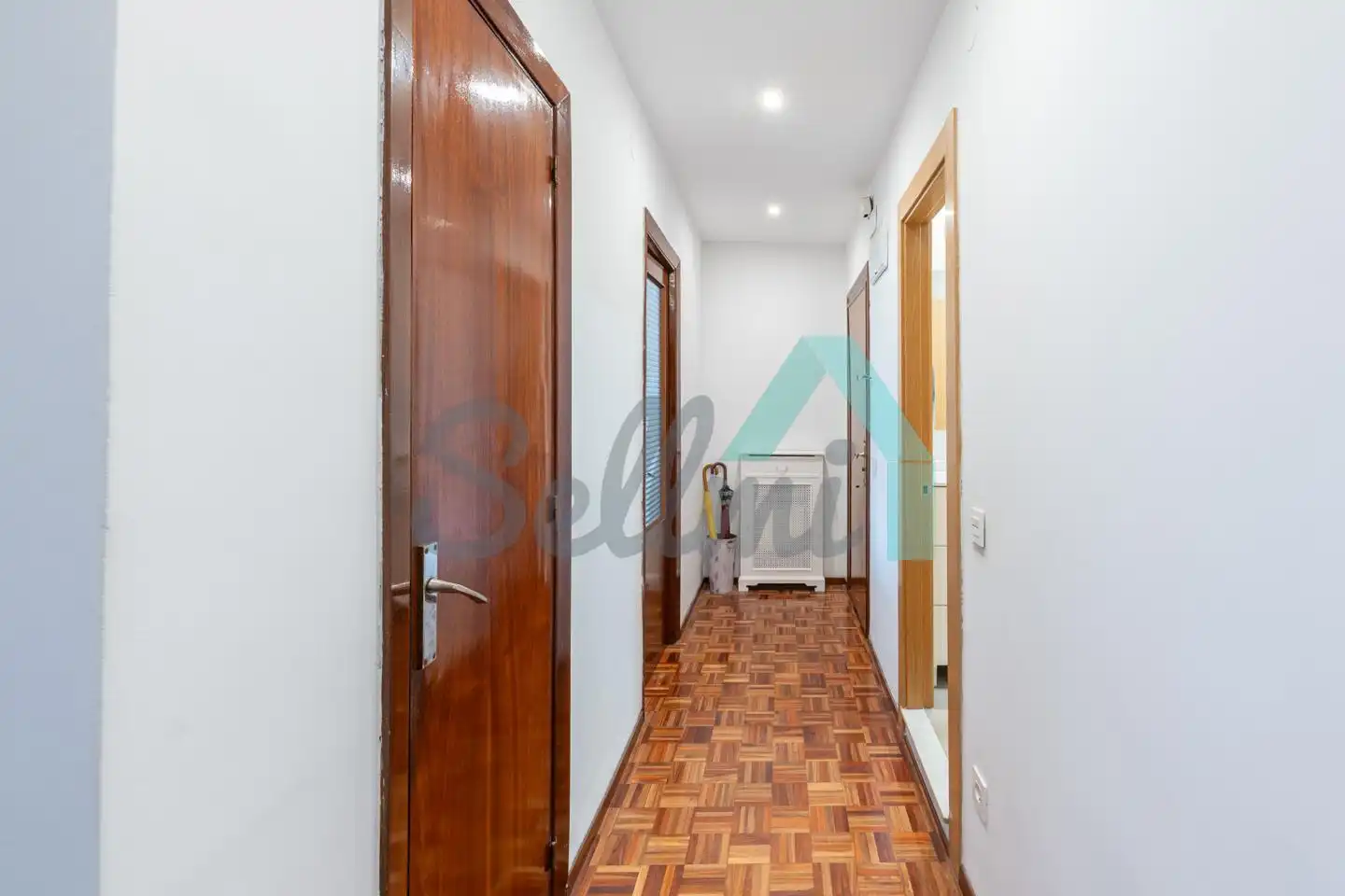 Room in Paz, El Cristo