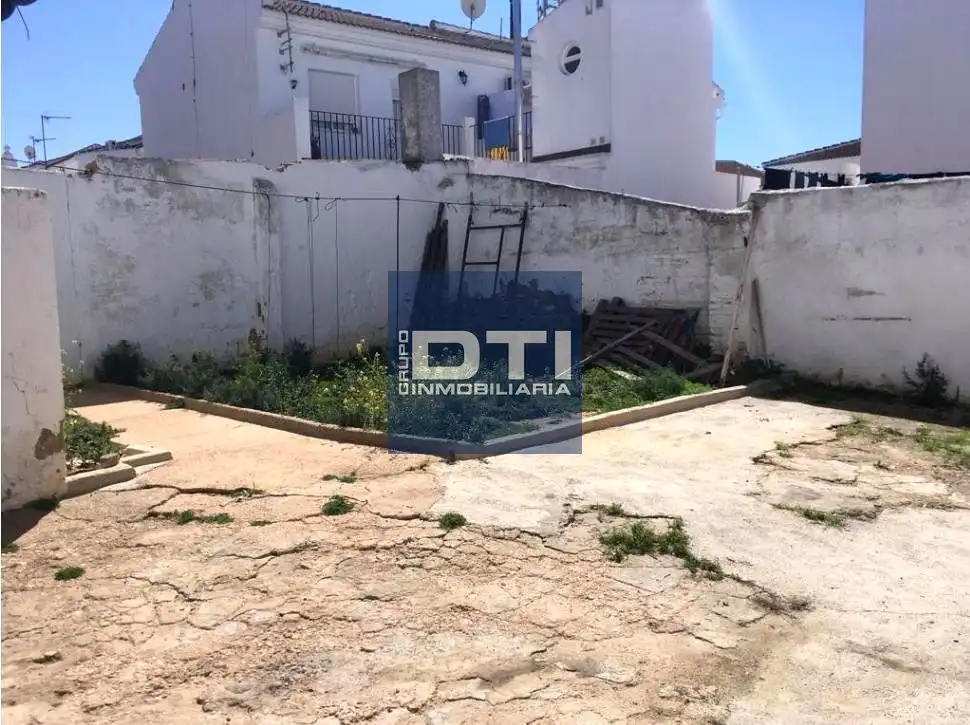 Vista exterior de Casa o xalet en venda en Moguer
