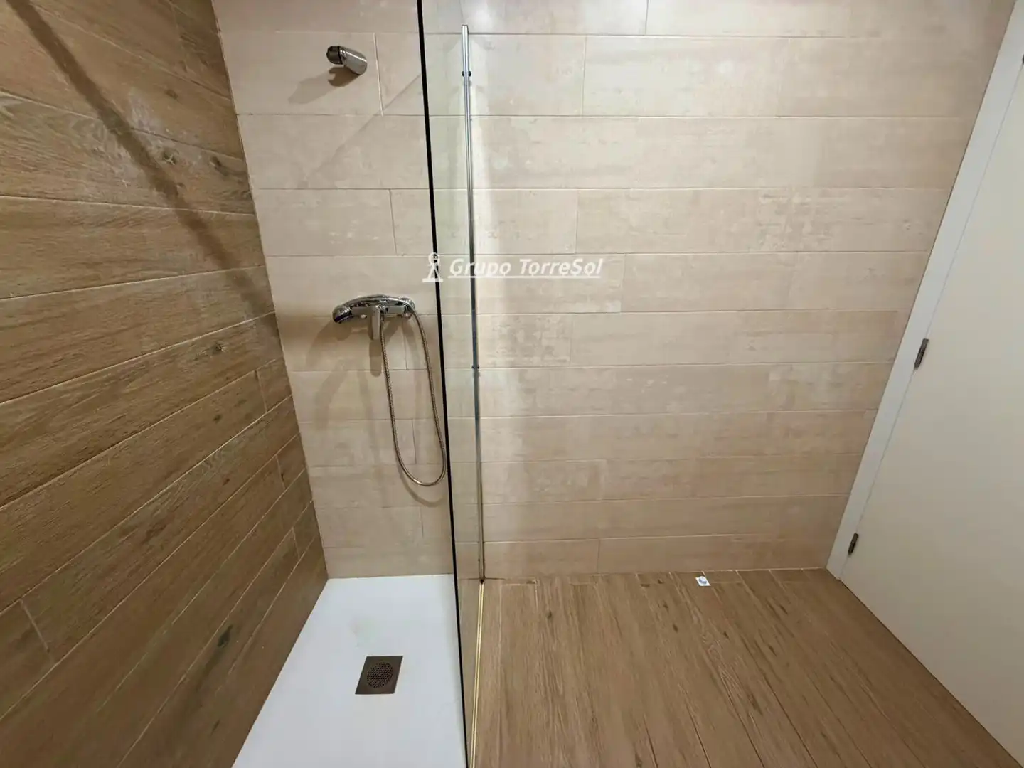 Bathroom of Flat for sale in El Vendrell  with Air Conditioner, Heating and Terrace