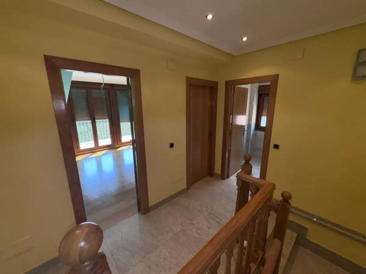 Casa o xalet en venda en Siero amb Calefacció, Jardí privat i Terrassa