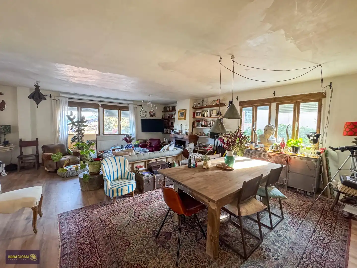 Sala d'estar de Casa o xalet en venda en Bustarviejo amb Aire condicionat, Calefacció i Jardí privat