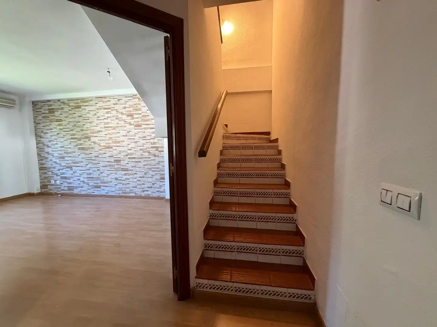Dúplex en venta en Arroyomolinos (Madrid) con Calefacción, Jardín privado y Parquet
