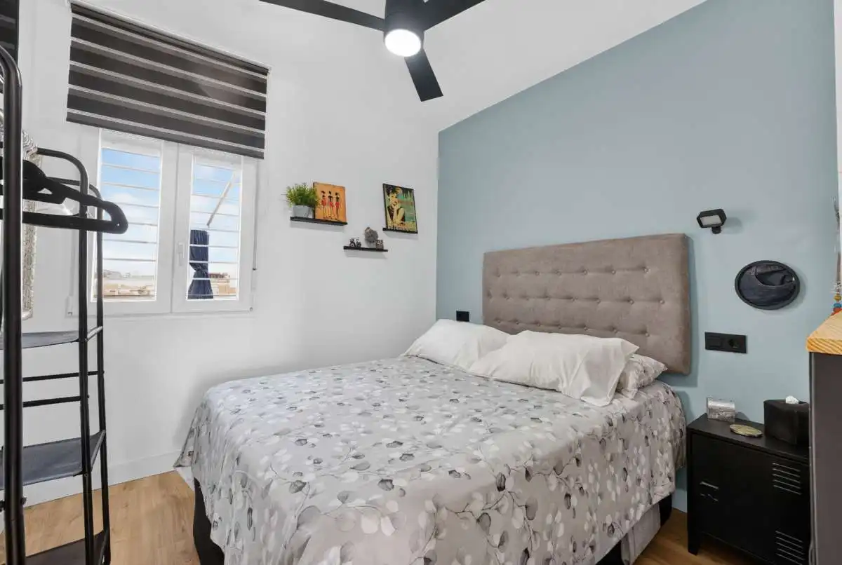 Habitación de Ático en venta en San Pedro del Pinatar con Terraza, Trastero y Amueblado