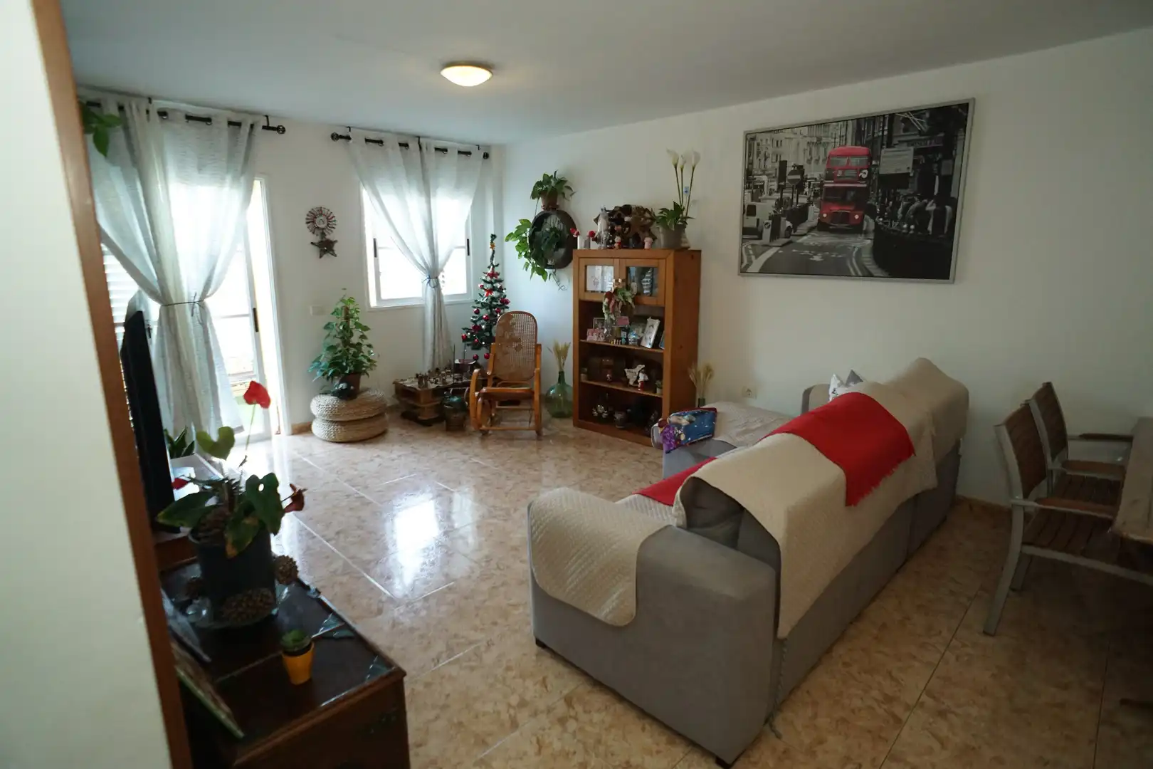 Living room of Flat for sale in Los Realejos  with Terrace and Storage room