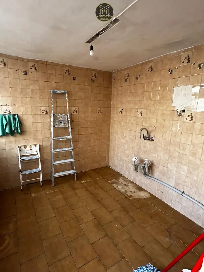 Bathroom of Flat for sale in Jaén