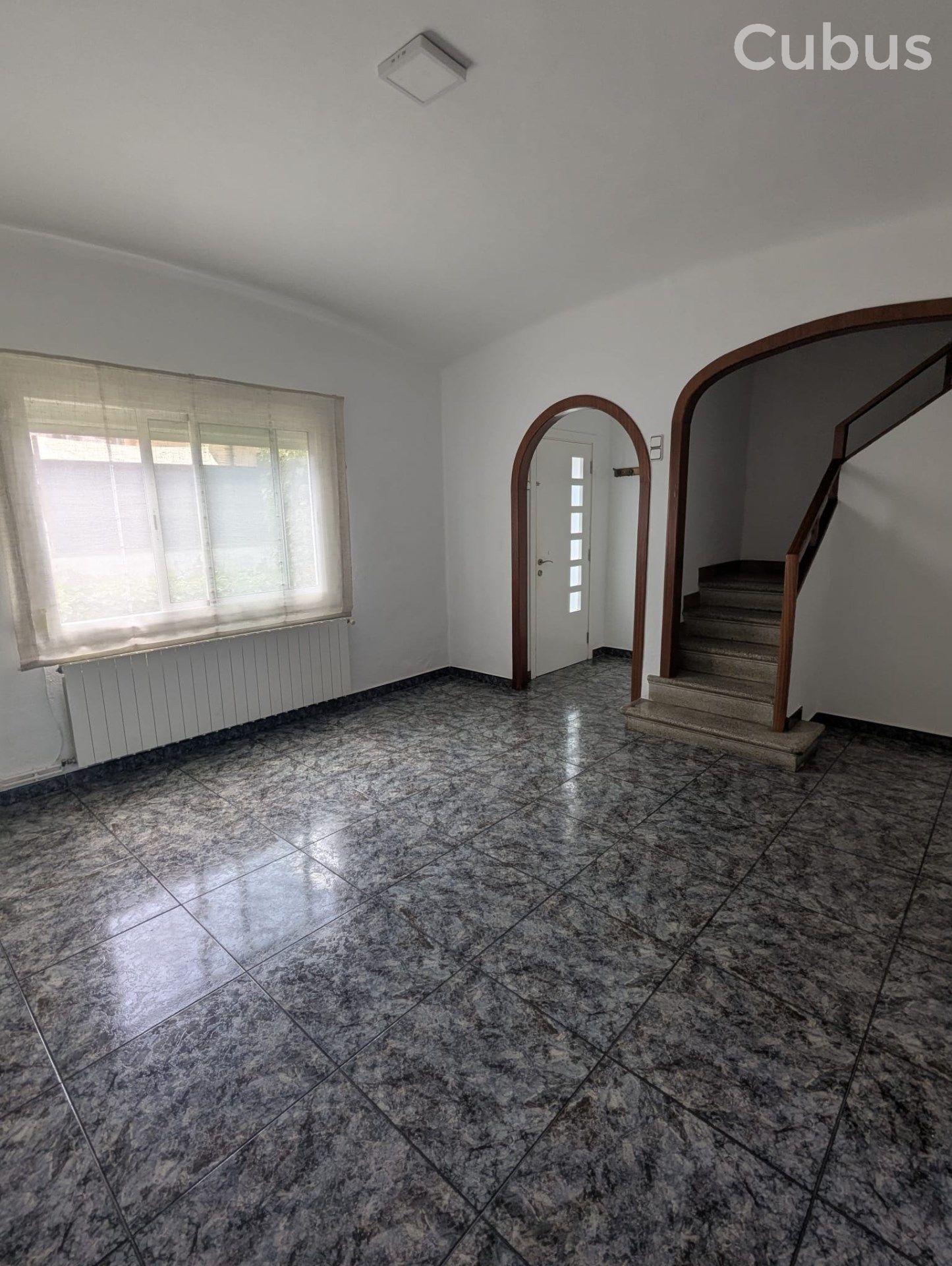Casa adosada en venta en Olot con Terraza y Balcón