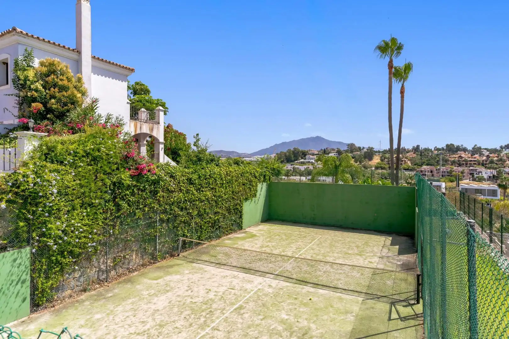 Jardí de Casa adosada en venda en Estepona amb Aire condicionat, Calefacció i Terrassa