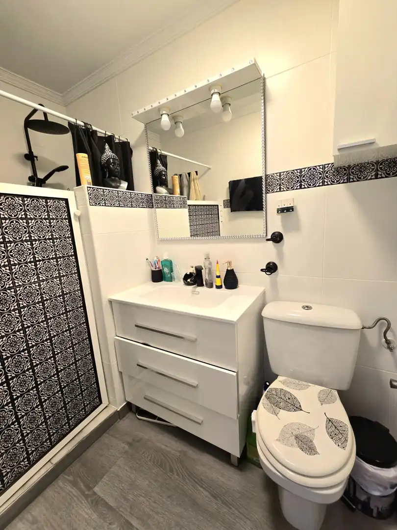 Baño de Piso en venta en Torremolinos