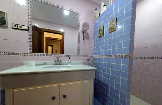 Baño de Casa o chalet para compartir en Linares con Aire acondicionado, Terraza y Amueblado