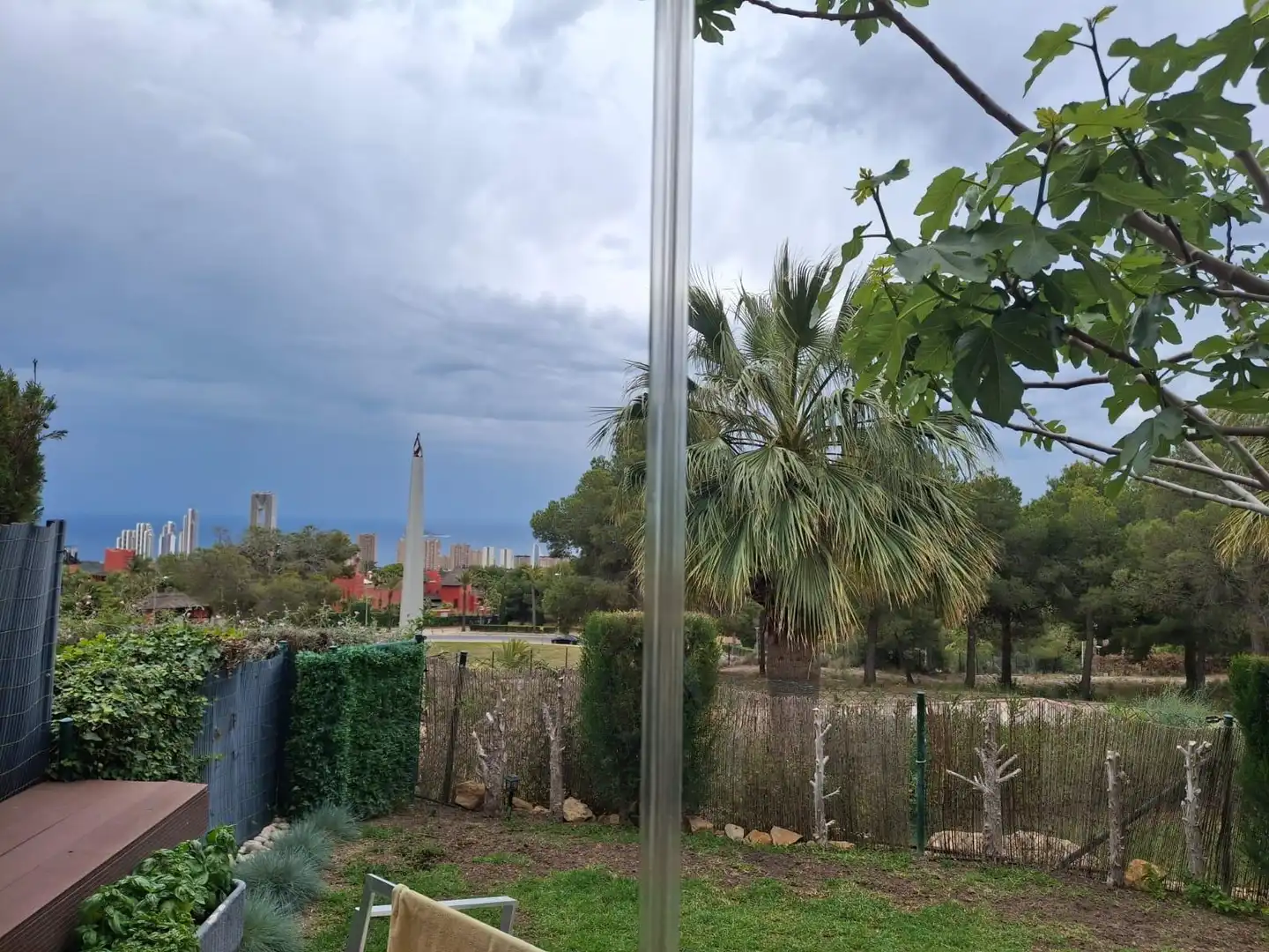Erdgeschoss zum Verkauf in Finestrat mit Klimaanlage, Privatgarten und Terrasse