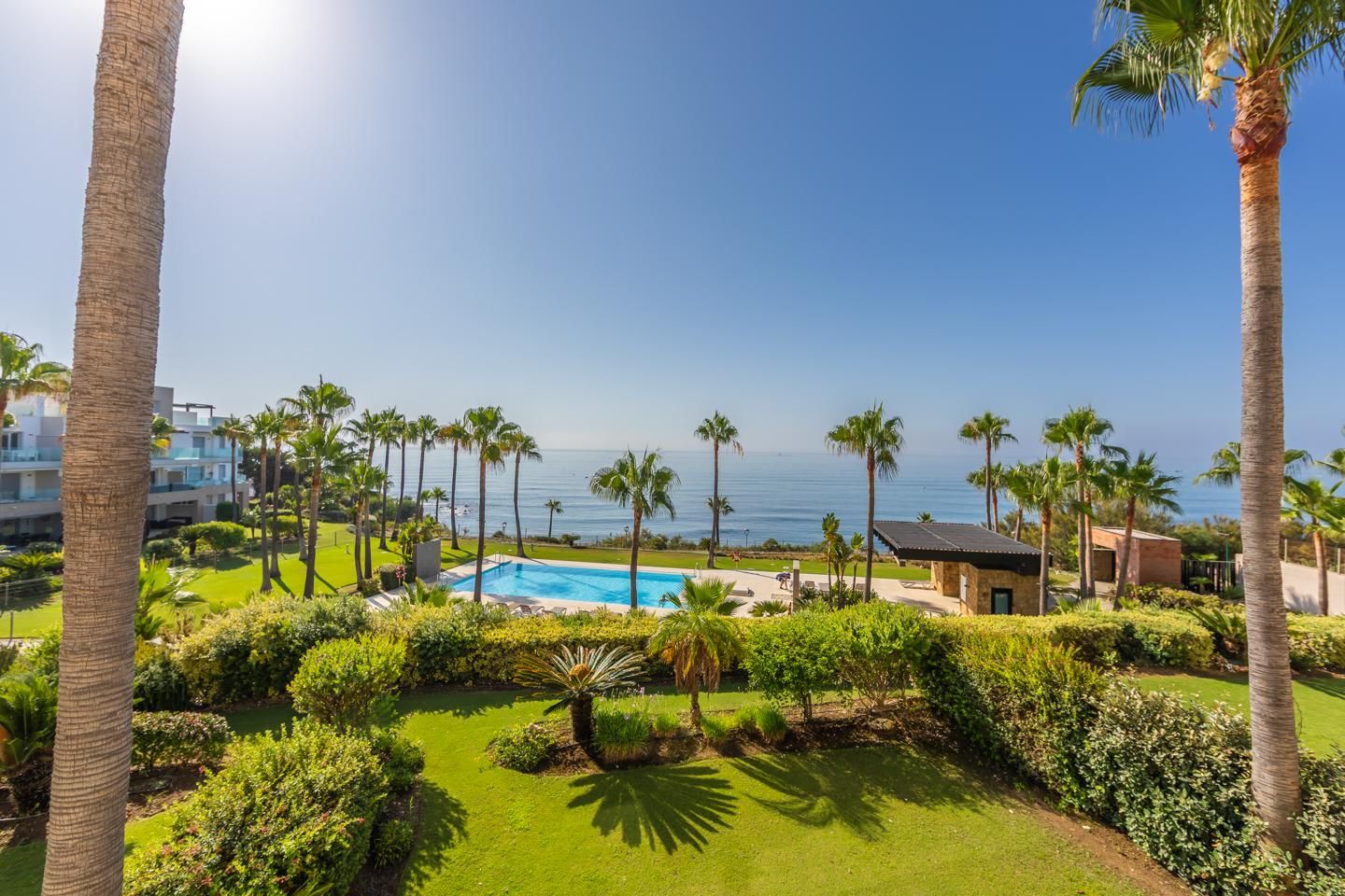 Jardín de Piso en venta en Estepona con Aire acondicionado, Calefacción y Terraza