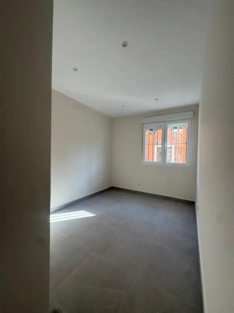Habitación de Planta baja en venta en Loeches con Calefacción