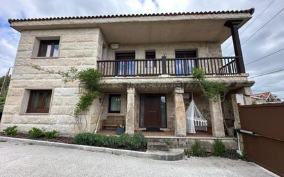 Vista exterior de Casa o xalet en venda en Ourense Capital  amb Calefacció, Jardí privat i Terrassa