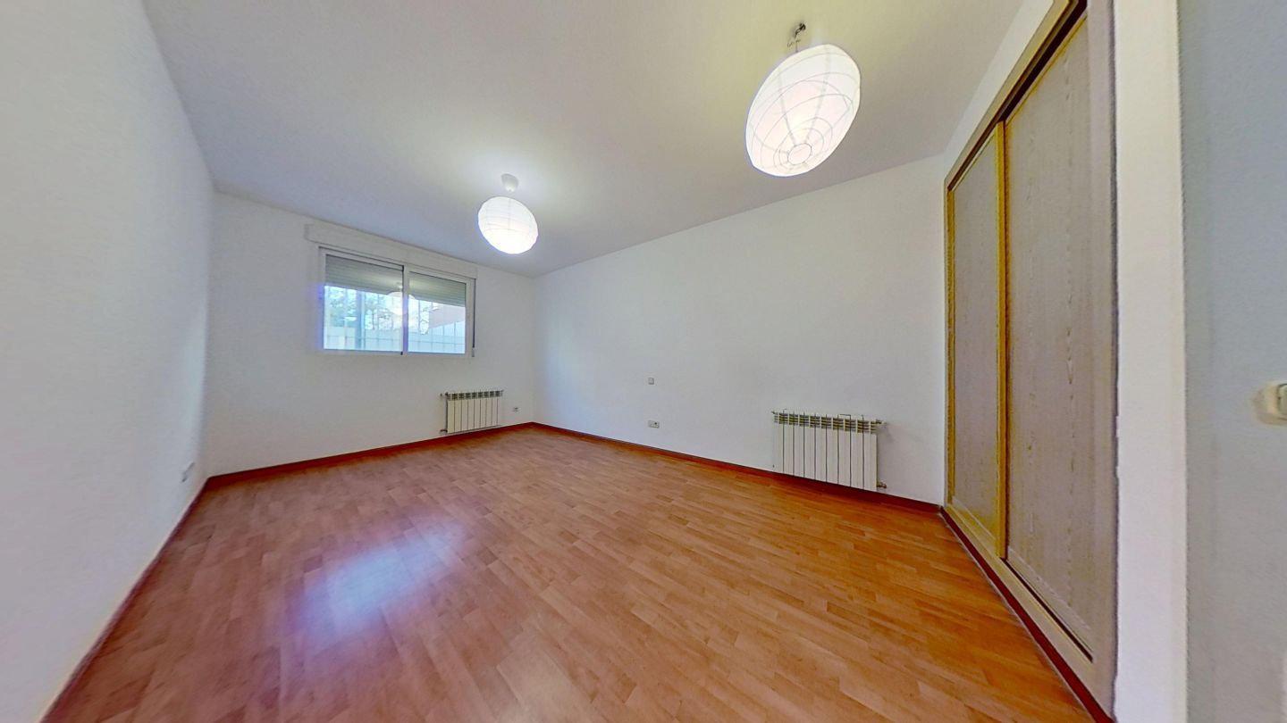 Piso de alquiler en Calle del Mar de Japón, Pinar del Rey