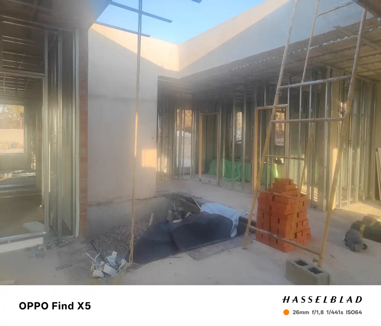 Houses for sale in Sevilla la Nueva  with Heating, Private garden and Parquet flooring