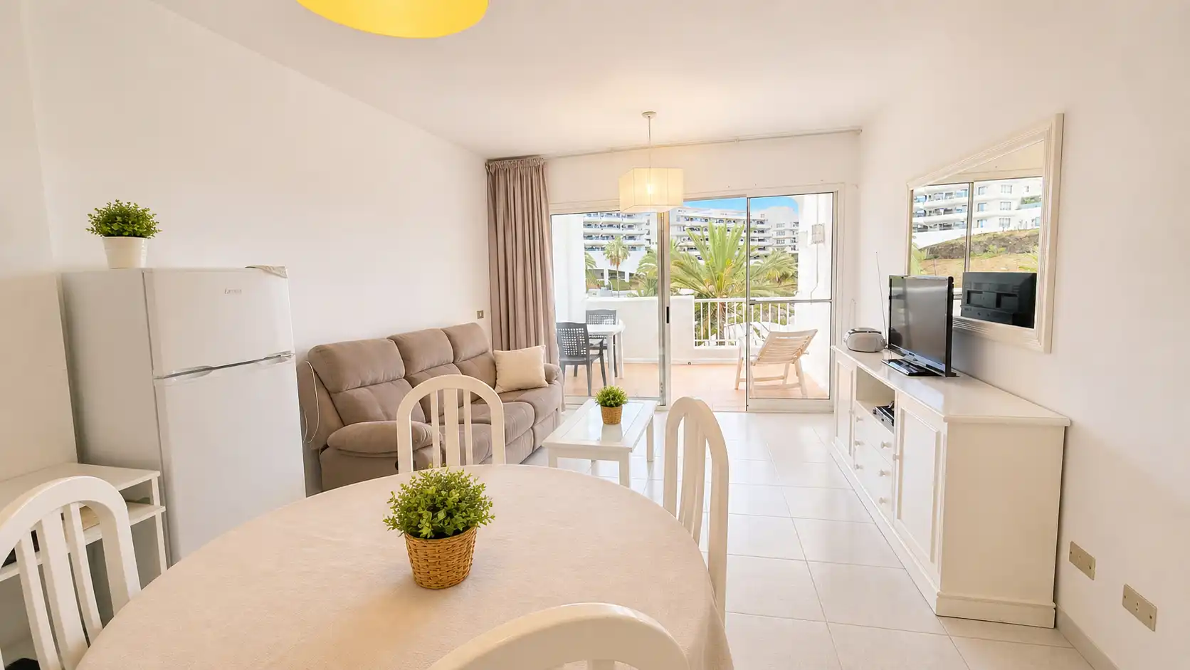 Sala d'estar de Apartament en venda en Adeje amb Terrassa, Moblat i Forn