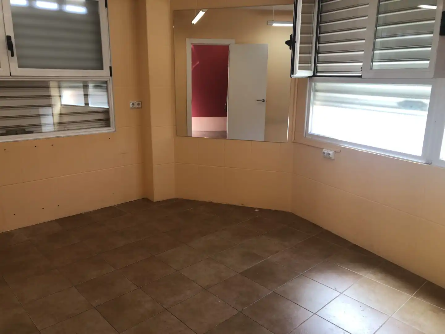Local en venta en La Lastrilla 