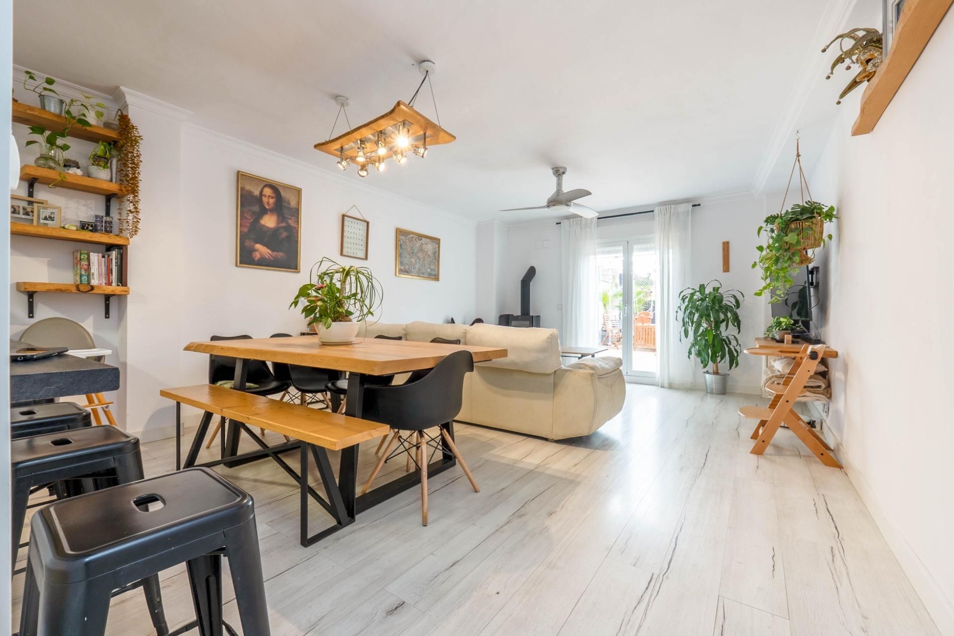 Vista exterior de Àtic en venda en Vegas del Genil amb Terrassa i Traster