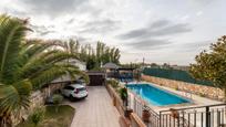 Piscina de Casa o xalet en venda en Casarrubios del Monte amb Aire condicionat, Terrassa i Piscina