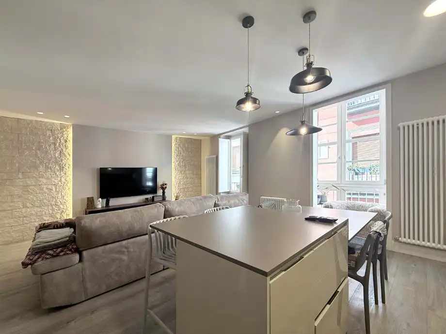 Sala de estar de Piso en venta en Vitoria - Gasteiz con Calefacción y Amueblado
