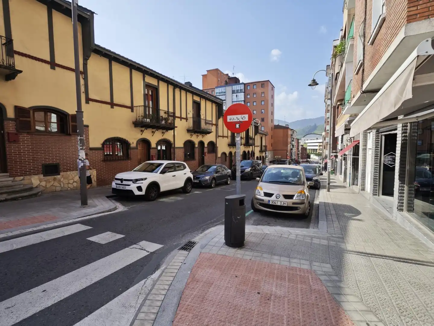 Vista exterior de Piso en venta en Bilbao  con Calefacción, Trastero y Amueblado