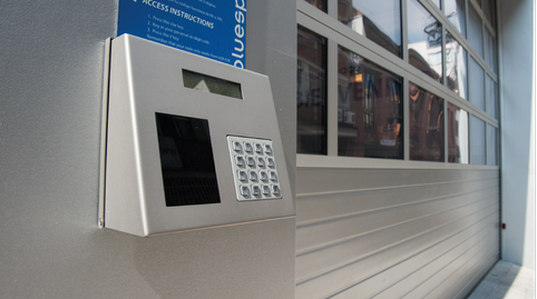 Foto 5 de Trastero de alquiler en Avenida de Aragón, 336c, Rejas, Madrid