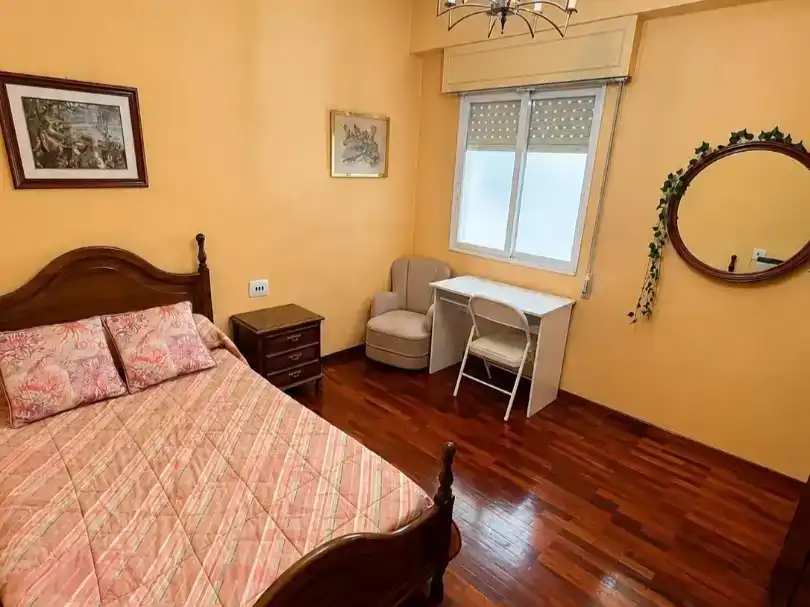 Schlafzimmer von Wohnung zur Miete in Ourense Capital 