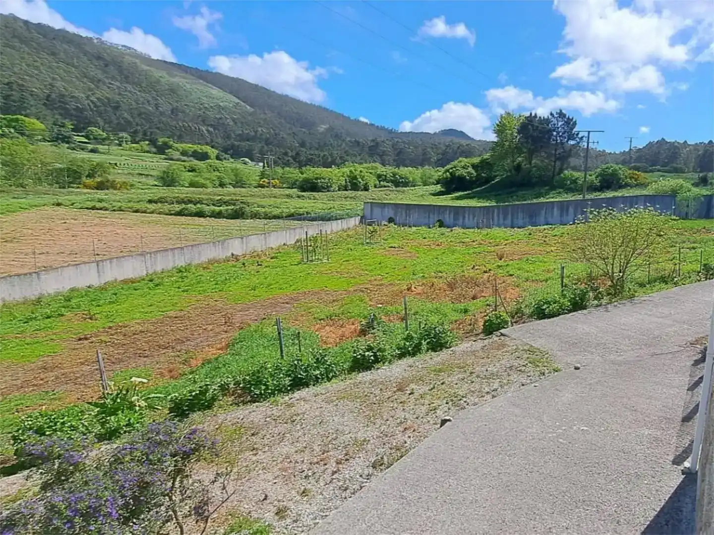 Casa o xalet en venda en Laxe amb Jardí privat, Traster i Moblat
