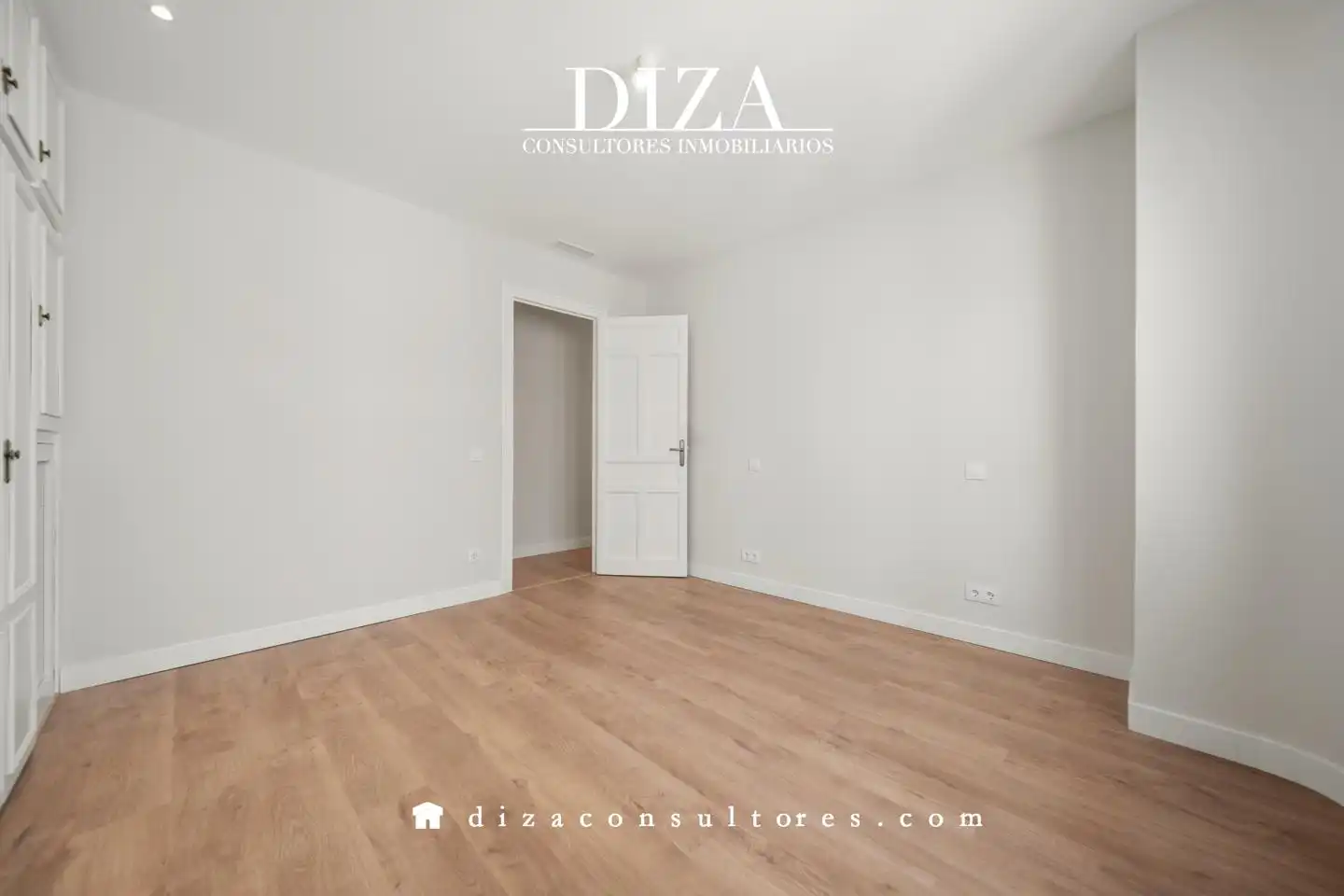Bedroom of Flat for rent in Madrid  with Air Conditioner and Heating