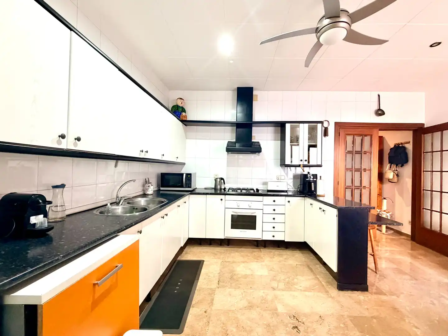 Cocina de Casa o chalet en venta en El Masnou con Aire acondicionado, Calefacción y Terraza