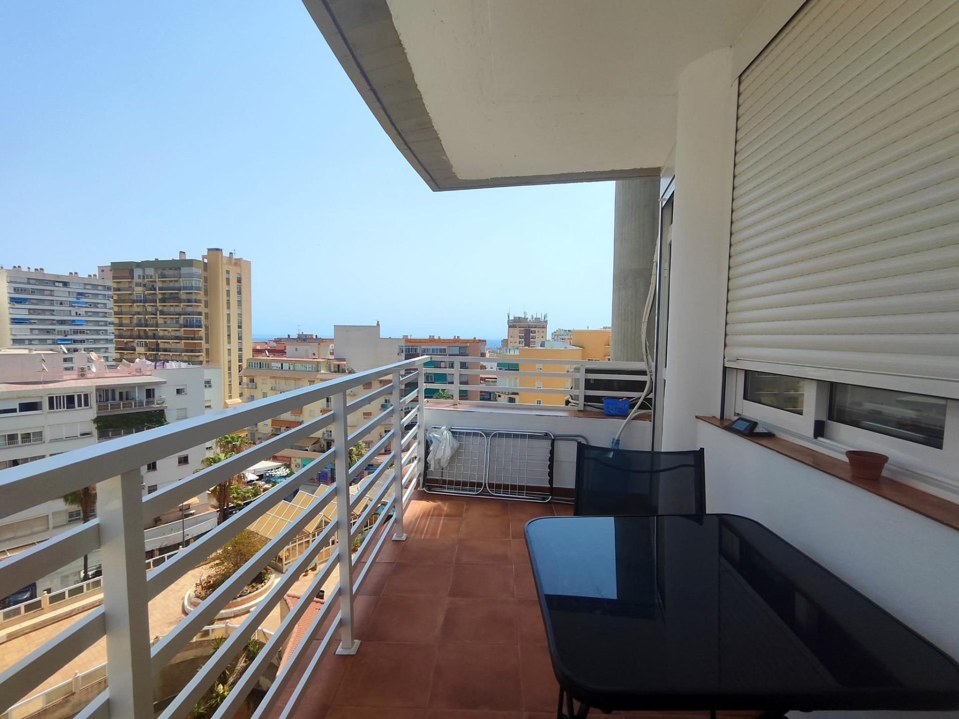 Terraza de Piso de alquiler en Torremolinos con Aire acondicionado, Terraza y Piscina comunitaria
