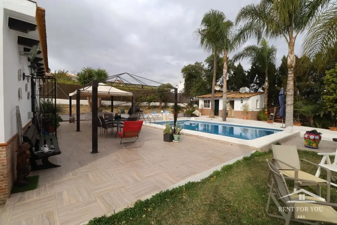 Casa con piscina en alquiler en Centro, imagen 10