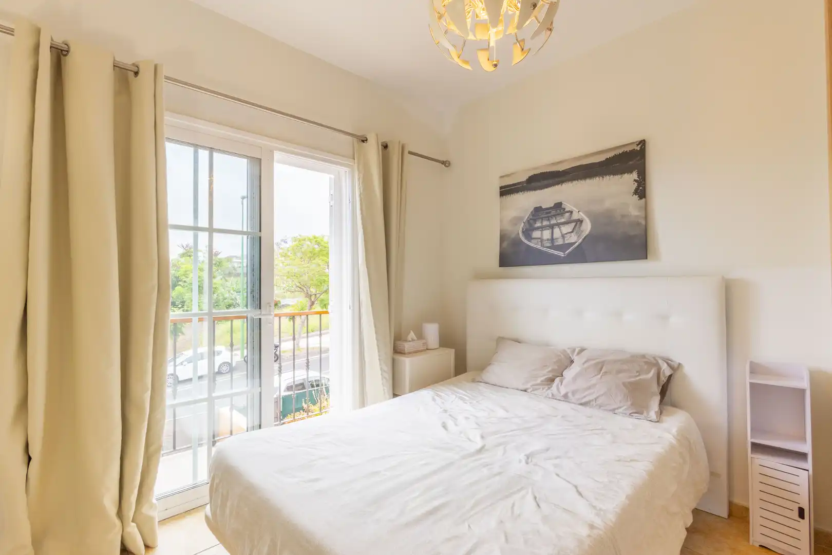 Schlafzimmer von Einfamilien-Reihenhaus zum Verkauf in Puerto de la Cruz mit Klimaanlage, Heizung und Privatgarten