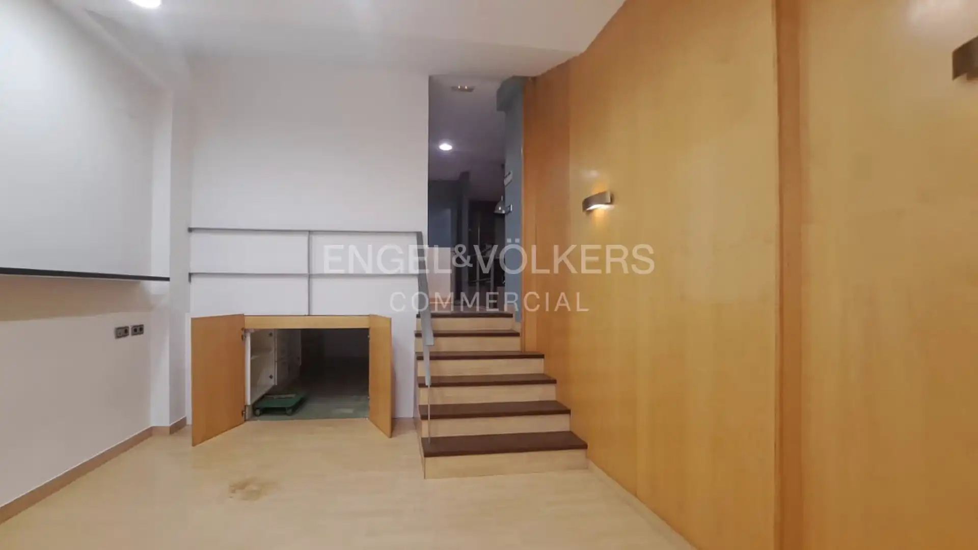 Local comercial en venda a José María de Escuza Kalea, imagen 7