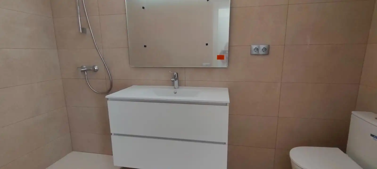 Bathroom of Flat for sale in Pals  with Air Conditioner, Heating and Terrace
