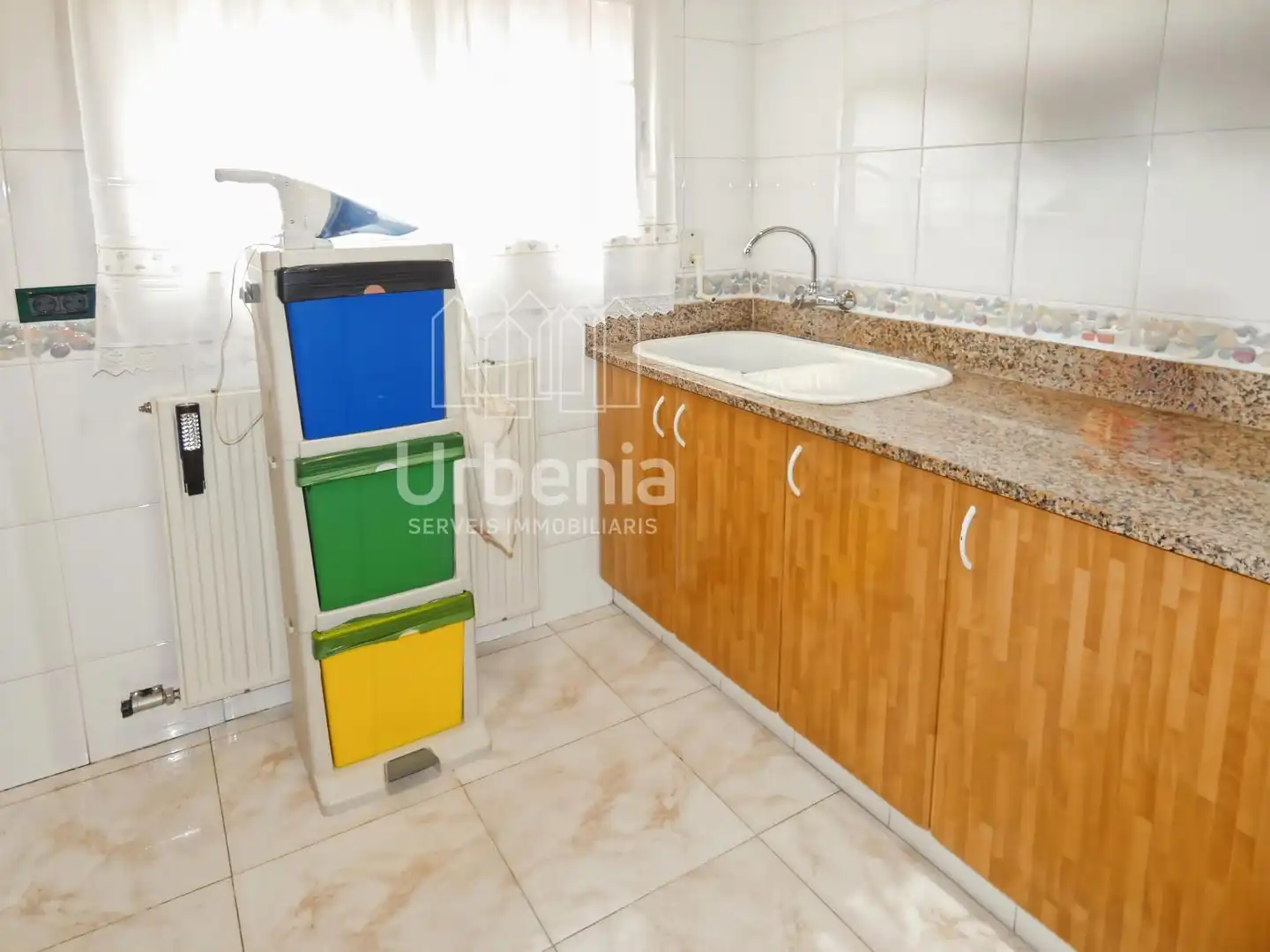 Cocina de Casa o chalet en venta en Premià de Mar con Aire acondicionado, Calefacción y Piscina